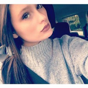 Meet your Posher, Becka