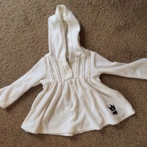 White pullover sweater