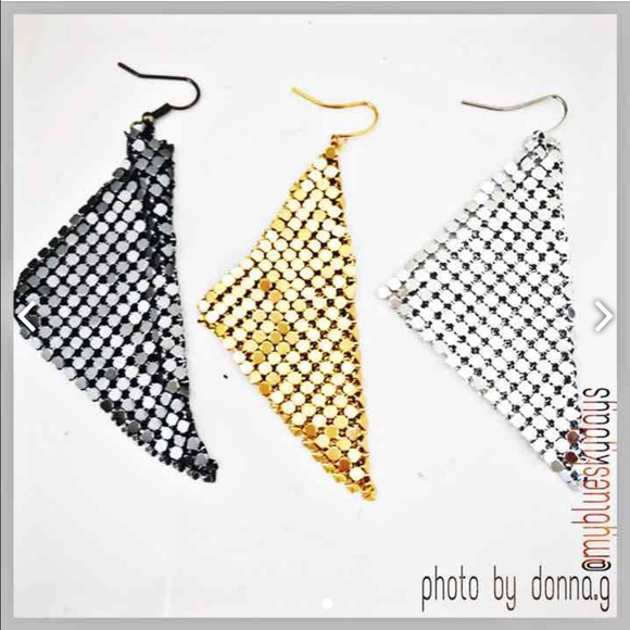Gorgeous Chainmail Earrings - Picture 3 of 4