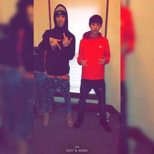 Meet your Posher, Logan