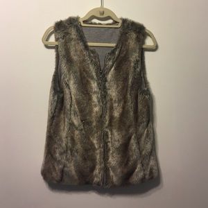 Fur vest