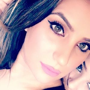 Meet your Posher, Sahar