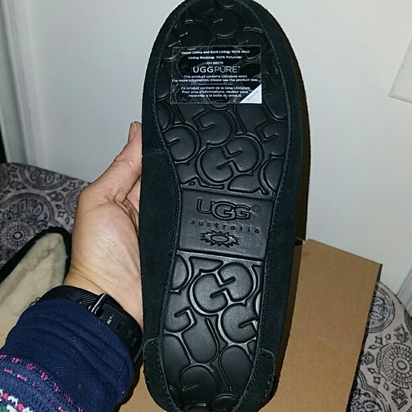 UGG - Picture 3 of 4