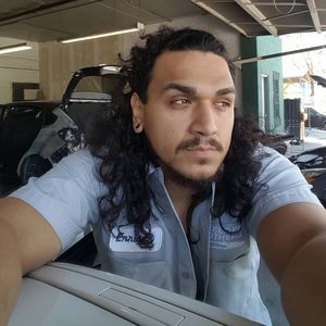 Meet your Posher, Enrique