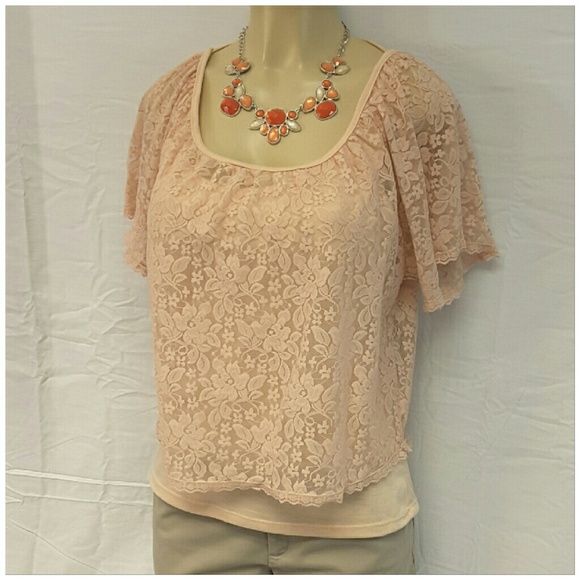 JULIE'S CLOSET Lace Top, size Large - Picture 1 of 7