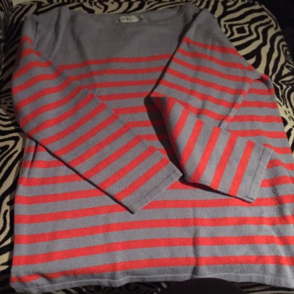 Calvin Klein top - Picture 2 of 3