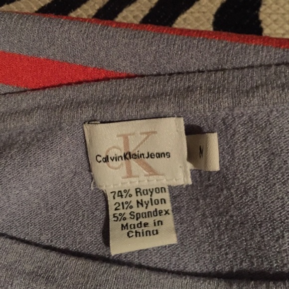 Calvin Klein top - Picture 3 of 3