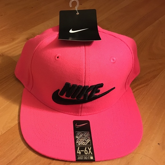 Nike Accessories - Nike true timeless hat