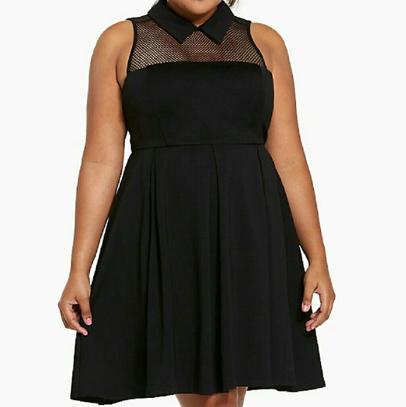 Mesh Collar Pointe Dress