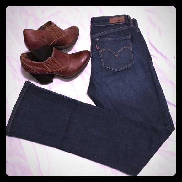 Levi’s | Mid-rise Bootcut