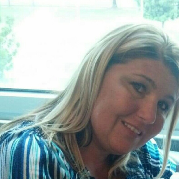 Meet your Posher, Michelle - Picture 1 of 1
