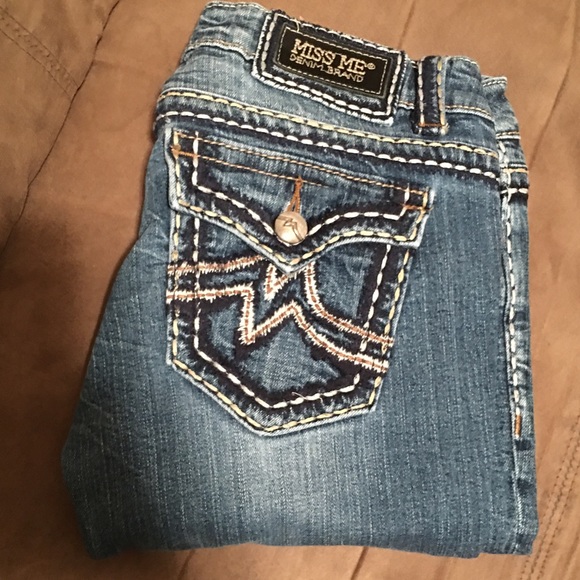 Miss Me straight leg size 30.