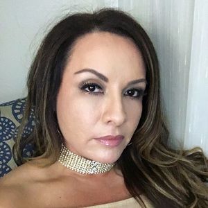 Meet your Posher, Mercedes