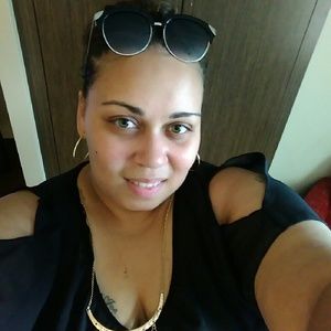 Meet your Posher, Sheena