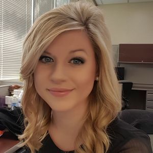 Meet your Posher, Claire