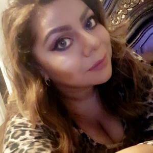 Meet your Posher, Monika