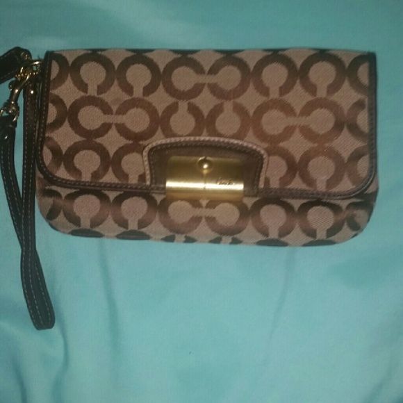 COACH Signature Clutch Purse