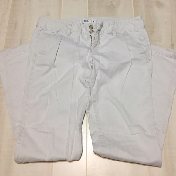 American Eagle Khaki Chinos