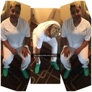 Meet your Posher, Kenyatta