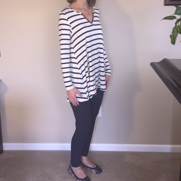 LAST! Final price⭐️Navy and White Striped Tunic - Picture 2 of 3