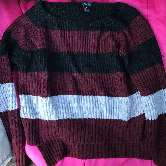 Medium Rue21 sweater (in great condition)