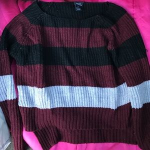 Medium Rue21 sweater (in great condition)