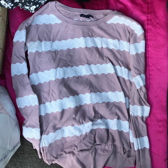 American Eagle sweater , size medium