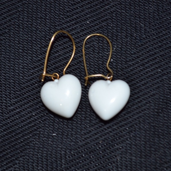 Vintage Heart Earrings! Super Cute!!