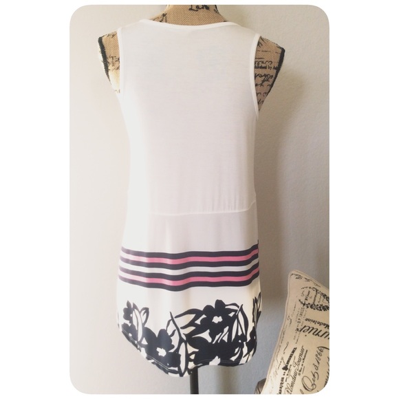 Sleeveless Ivory Top - Picture 4 of 4