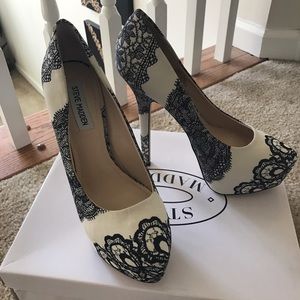 Like New STEVE MADDEN DEJAVU sz8 8