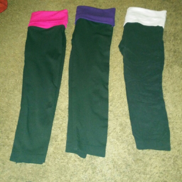 Sold!!!  Spandex leggings yoga style $20 all 3