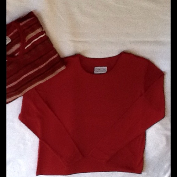 Jantzen long Sleeve Scoop neck Tee