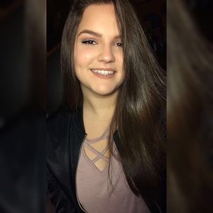 Meet your Posher, Amanda