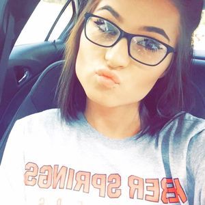 Meet your Posher, Cierra