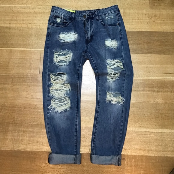 Boyfriend ripped cropped jeans
