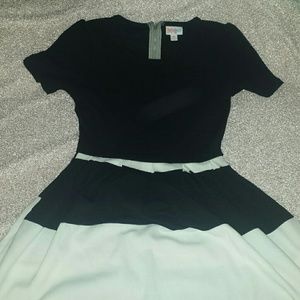 Lularoe Amelia dress size xs