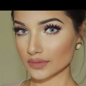 Meet your Posher, Yudith