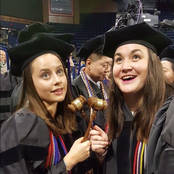 Meet your Posher, Jill - Picture 2 of 3