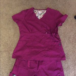 Set of Koi "Katelyn" scrub in Raspberry