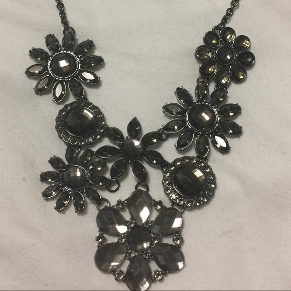 Express Necklace