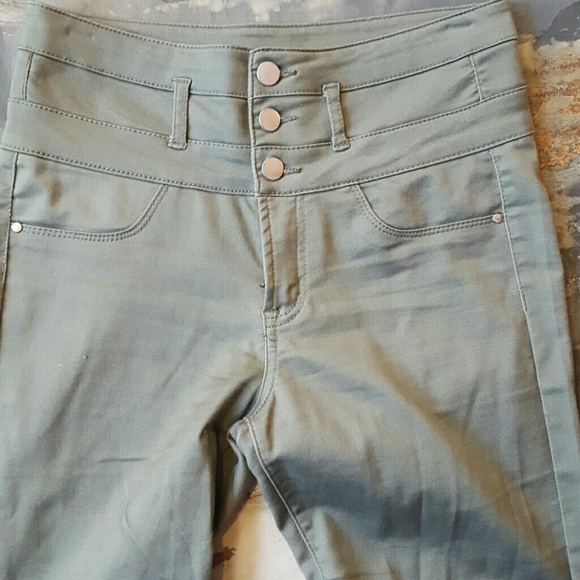 Refuge Hi-waist Skinny Jeans - Picture 2 of 3