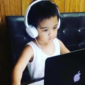 Meet your Posher, Clariza