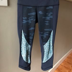 Wonder under blue camo sz 4