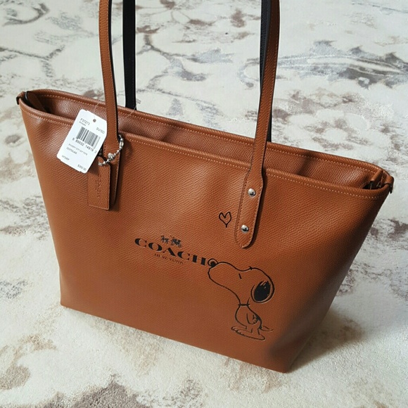 NWT Coach Snoopy City Zip Tote. Limited Edition
