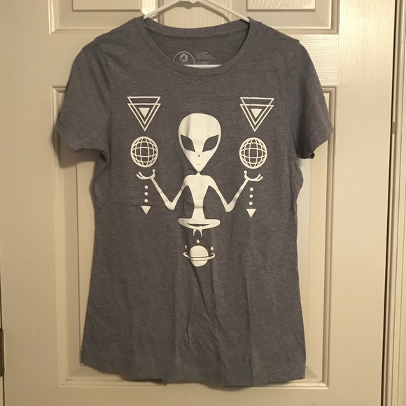 Zumies get wild A alien tee