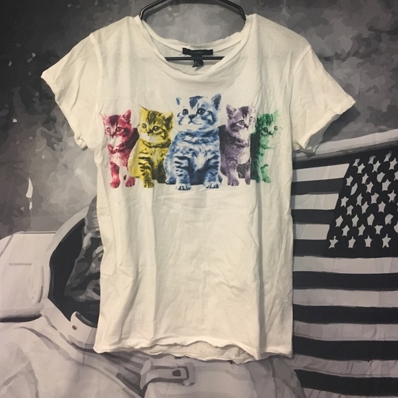 💗Forever 21 cat tee💗