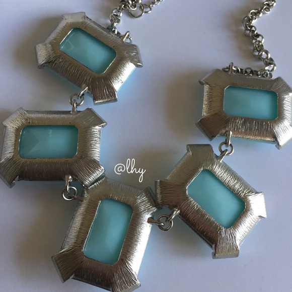 BANANA REPUBLIC TURQUOISE NECKLACE - Picture 3 of 4