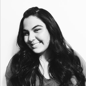 Meet your Posher, Camila