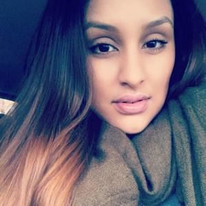 Meet your Posher, Joelly