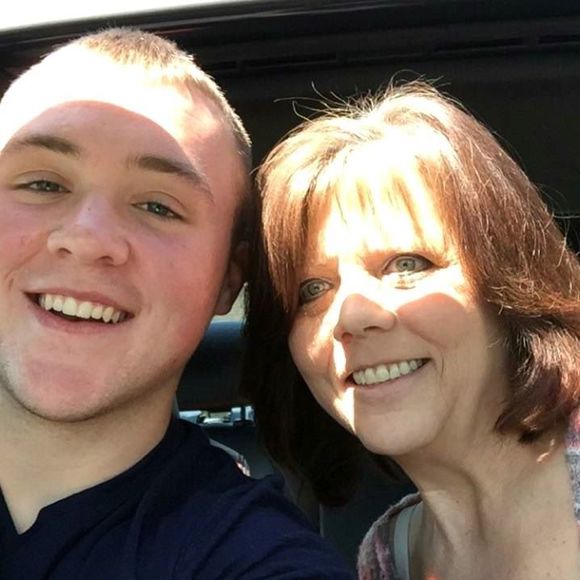 Meet your Posher, Marlene case - Picture 1 of 1